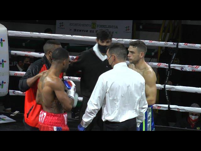 Ismael Garcia vs Yomer Medrano. Combate Profesional. Torrelavega