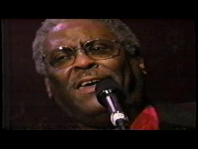 Voices Of Doo Wop feat. Bobby Mansfield "C'Est La Vie" Live 1999