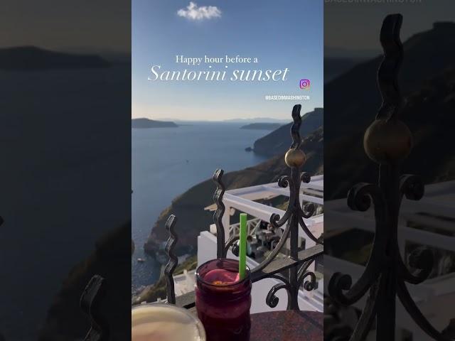 #santorini #greece #santorinigreece #santorinisunset #greecetrip #travelblogger #traveltheworld
