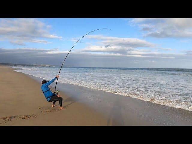 Pure South African style Land based fishing! Crazy day Fishing from the beach! Best Surf Fishing!