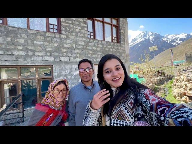 EP20 Snowfall In Spiti @ Best Homestay In Losar Khas | Spiti Valley Bike Trip | Travel With Afiya