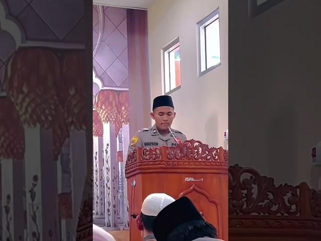 Anggota Biro SDM Polda DIY mengisi khotbah Jumat di Masjid Danoedjo As-Sudairi Kemetiran Kidul,Jogja