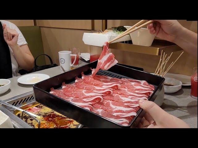 Haidilao - Best Flushing Hot Pot Experience - World Famous Asian hotpot chain (like shabu shabu)