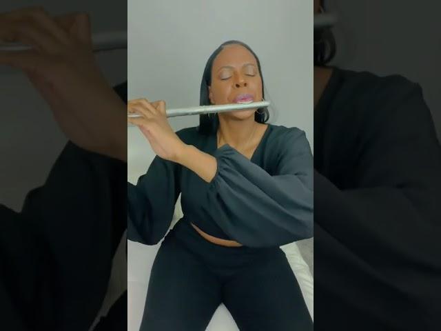 I know it’s been a while, but #FluteBae can still do this for #HrsAndHrs #hrsandhrschallenge