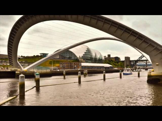 Millenium Bridge Tilt Time-Lapse