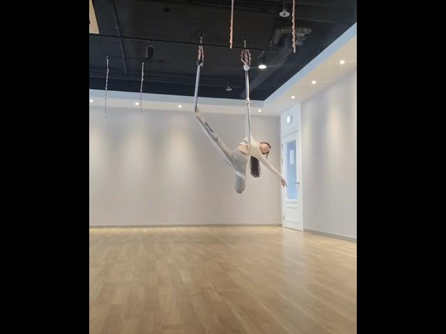 #플라잉요가 닐링 중급 시퀀스 #aerialyoga #flyingyoga #sequence #aerialflow