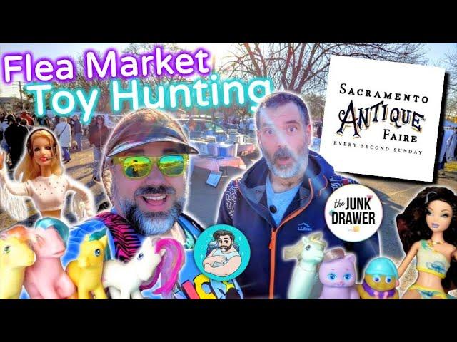 Toy Hunting at the Sacramento Antique Fair (Flea Market) w/ Enzo from @thee_junkdrawer