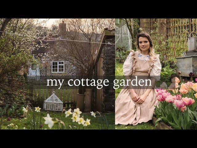 My Cottage Garden Year - Four Seasons of Flowers, Food and Ducks in our 250 Year Old Cottage