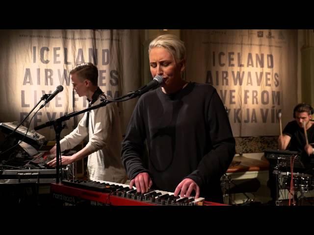 Vök - Waterfall (Live on KEXP)