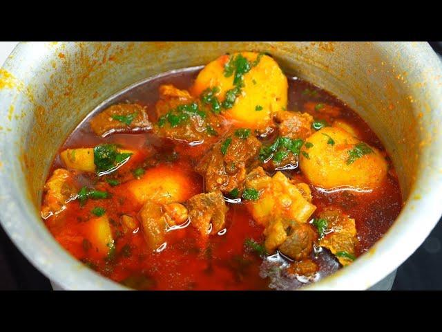 अम्मी के हाथ का आलू गोश्त का सालन Aloo Gosht ka Patla Salan | Traditional Aloo Gosht | Village Style