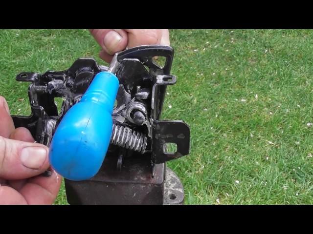 Замок капота VW Passat b5.         Hood latch - how to work it.