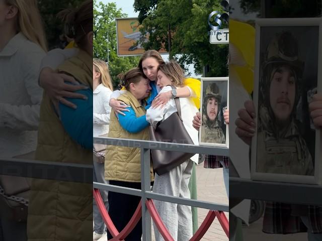  У Вінниці до Дня Героїв вшанували полеглих захисників
