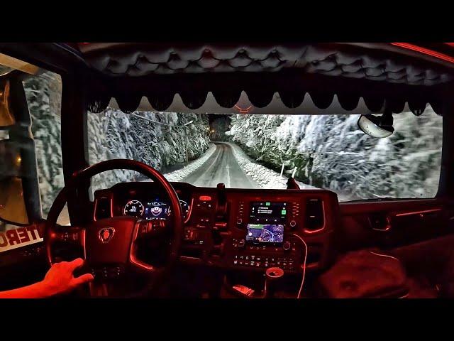 POV Driving Scania 590S - Winter has arrived!