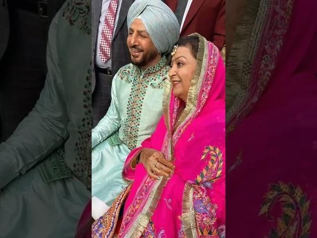 Gurdass Maan With Wife ️ #punjabi #trending #viralvideo #gurdasmaan #punjabisinger #popular #shorts