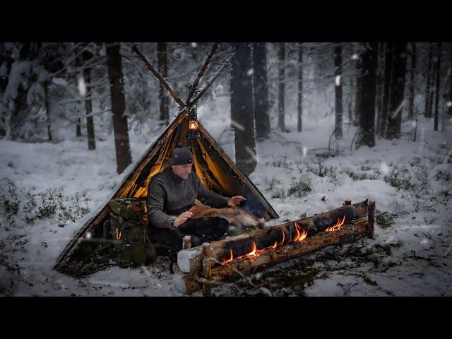 Lavvu in Snowstorm - No Sleeping Bag - Long Fire Nodja - 2 Days Solo Bushcraft Overnight