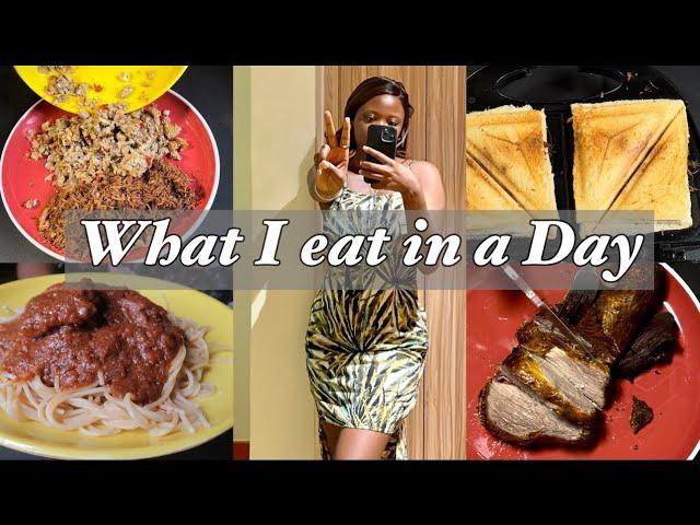 WHAT I EAT IN A DAY TO GAIN 30kg in 5 months. My weight gain journey