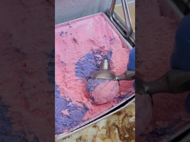 2 Scoops Ice-Cream  Baskin Robbins #shorts #icecream #food