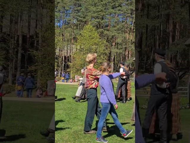 Латвия,Рига.Этнографический музей.1 мая.