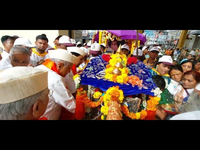 Ashadi Ekadashi devotees arriving in Prashanthi Nilayam 2023