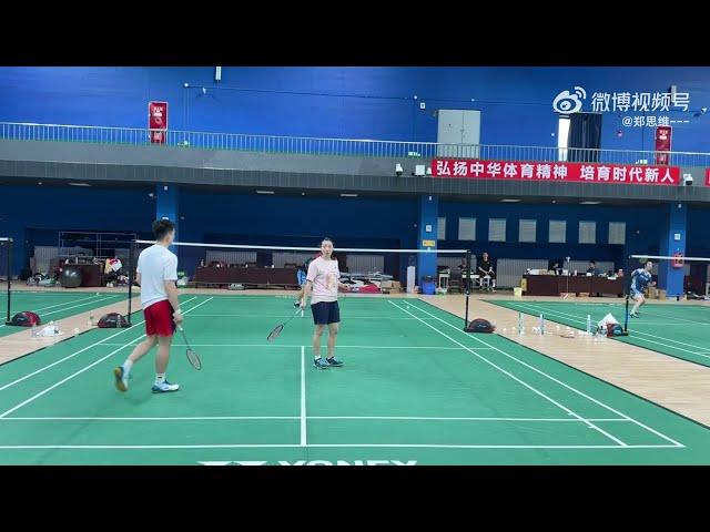 Huang Yaqiong's reaction to Zheng Siwei's shot｜Badminton - Mixed Doubles｜China｜Paris 2024 Olympics