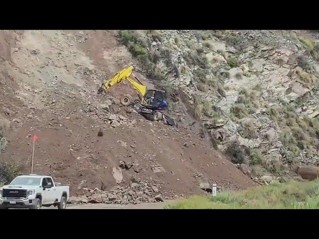 Highway 39 closed due to rock slide