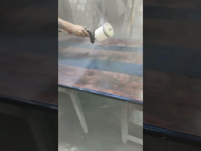 лакировка столешницы из эпоксидной смолы