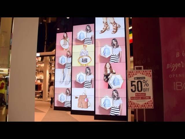 Sportsgirl, Chadstone Shopping Centre - 36 x 55" Philips commercial displays