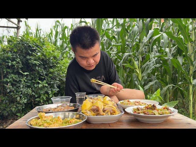 励志小伙来家里做客，满满的正能量，感动了小莫