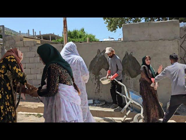 Peace in Tayyiba's Absence:The Magic of Cement, Mustafa's Unique Works on the Wall