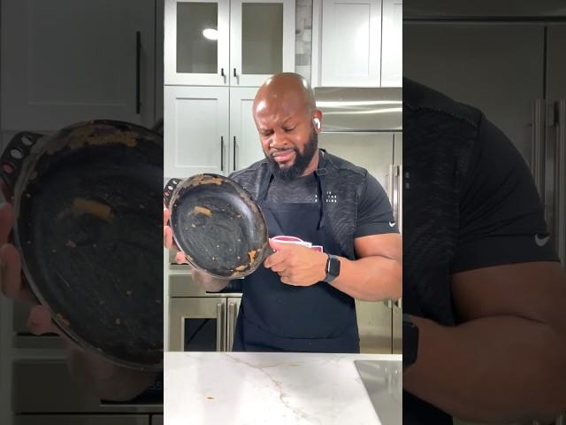 How to Clean a Cast Iron Pan