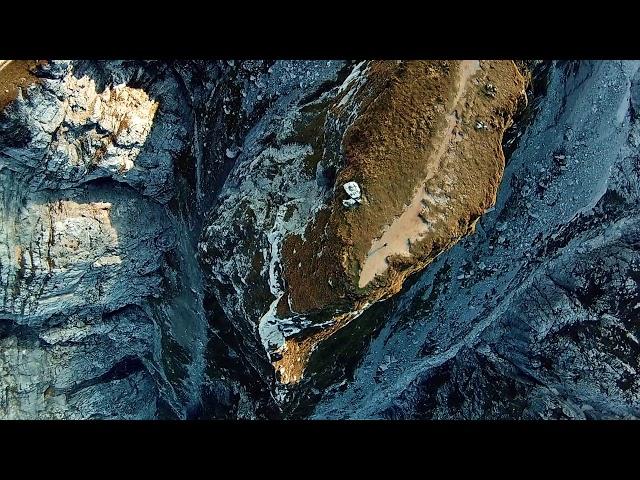 SLOVENIA MOUNTAINS - Rocket effect with drone Bugs 3 - Eken 4K