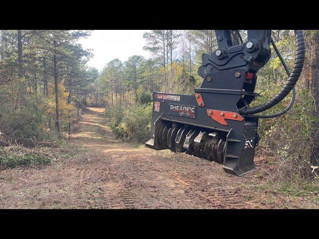 Improving a road with the Shearex mulcher