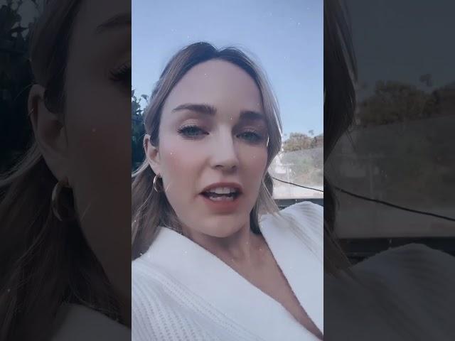 Caity Lotz  Saturday yoga ‍️ #caitylotz #yoga #legendsoftomorrow