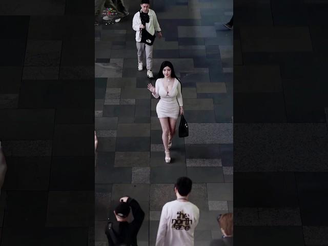 beautiful girl street fashion tiktok #shorts #chinafashion