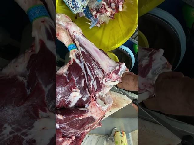 Veal shank #meat #bbqmeat #bbq #shanks #beef #lamb #butcher #chunk #debone #meatlovers #food