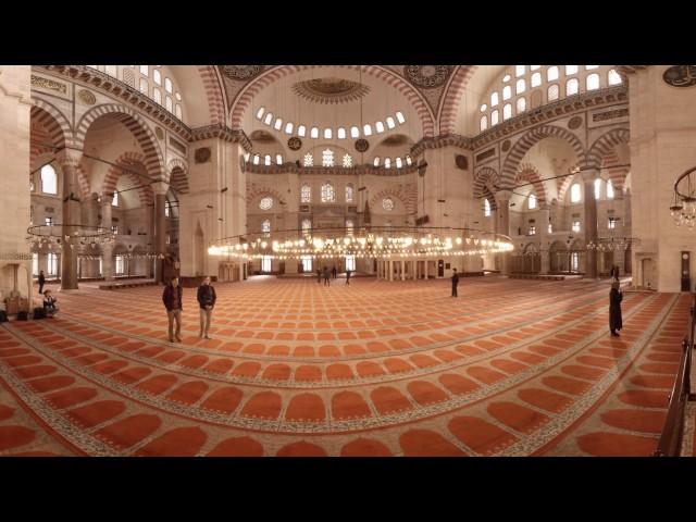 360 video: Interior of Suleymaniye Mosque, Istanbul, Turkey