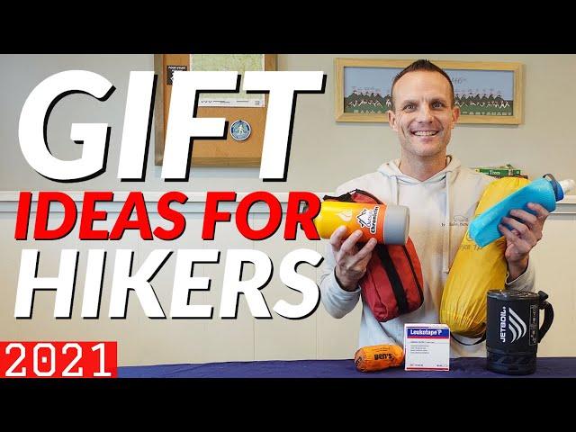 GIFT IDEAS for HIKERS and BACKPACKERS // 2021 Holiday Gift Guide for Outdoorsy People