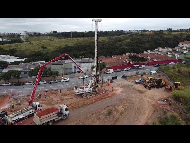 ARENA MRV COLOCANDO CONCRETO PRÓXIMO DA SAÍDA!