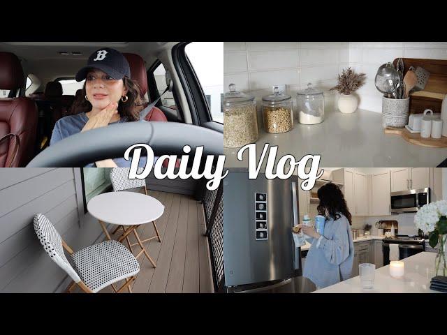 DAILY VLOG: furniture & apartment updates, working out, fav healthy snack + baby shower prep!