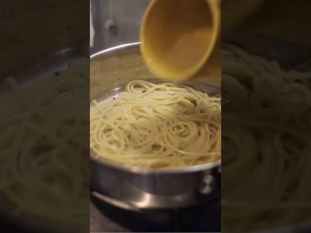 Cacio e pepe pasta recipe