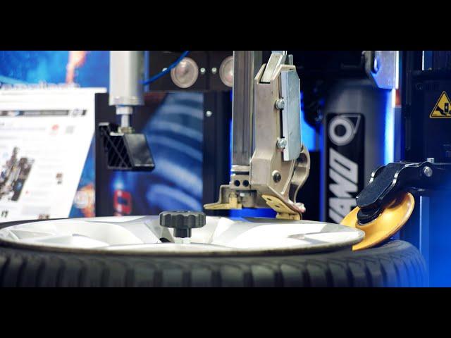 Robotic Tire Changer | T-REC Giuliano Automotive