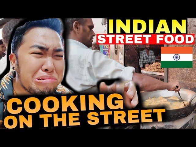 INDIAN STREET FOOD  COOKING ON THE STREETS OF NEW DELHI 