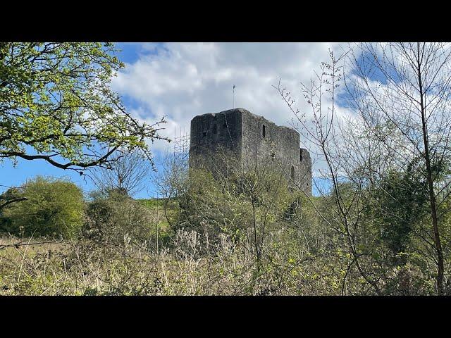 Living in a Scottish village - Dundonald, Ayrshire