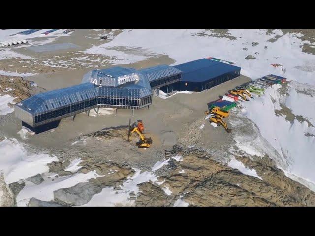 China's 41st Antarctic expedition team arrives at Qinling Station