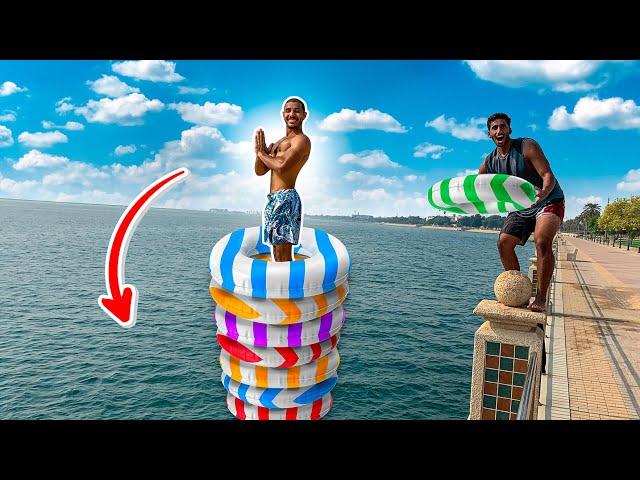 قفزنا على أطول برج دونات في البحر !!  | DOUNUTS CHALLENGE