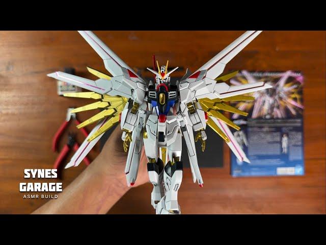 Mighty Strike Freedom Gundam High Grade 1/144 | ASMR BUILD | Bandai