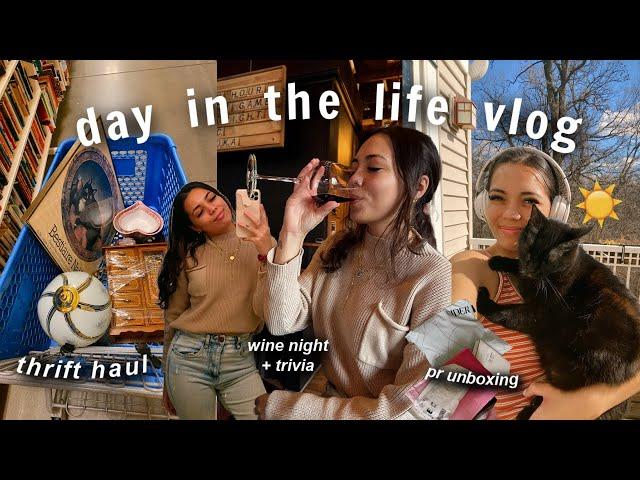 day in the life vlog: thrift haul, huge pr unboxing, wine night + trivia ft. happy & polly ️