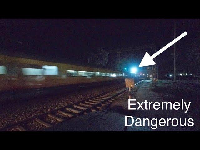 Extremely dangerous overtake by RJPB Rajdhani aka Patna Rajdhani Express