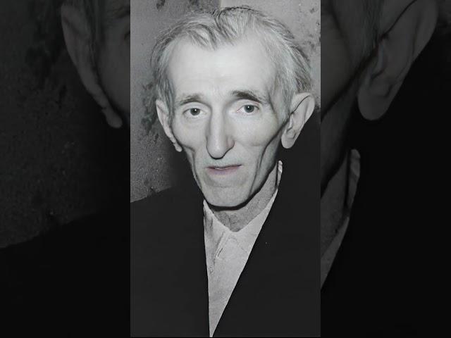 Last picture of Nikola Tesla, 1943. On January 7, 1943, Tesla passed away alone in Room.
