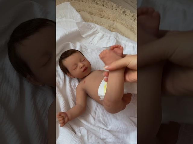 Unboxing Silicone Reborn Doll #shorts #rebornbaby #bebereborn